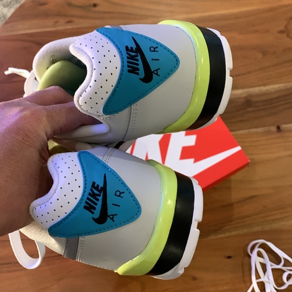 ✈️ Used like new Mens Air cross Trainer 3 Low - Picture 6 of 12